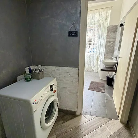 La Casa Di Valerio Apartment Rom